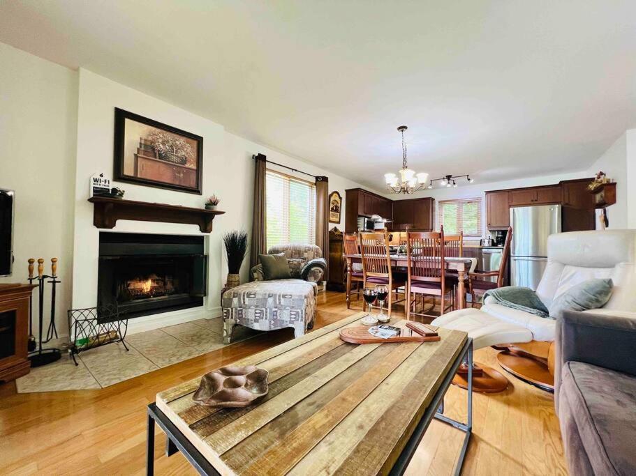 P Tit Boreal- 2 Minutes De La Plage Memphremagog Appartement Buitenkant foto