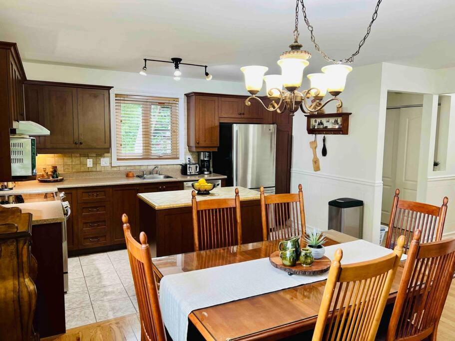 P Tit Boreal- 2 Minutes De La Plage Memphremagog Appartement Buitenkant foto